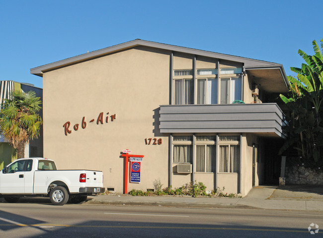 Building before Renovations - 1728 S Robertson Blvd