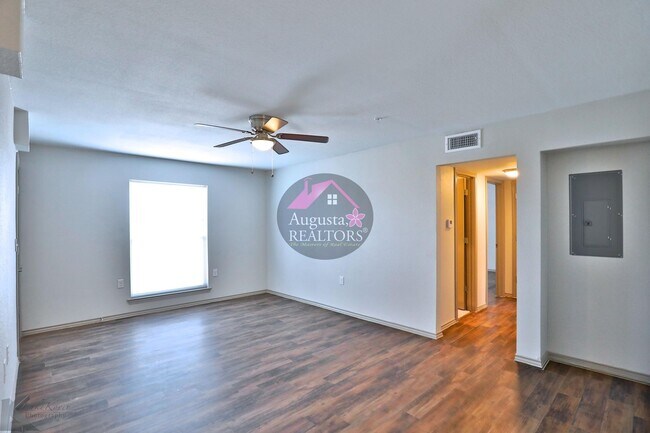 Foto del edificio - Newly Remodeled South Abilene Apartments!