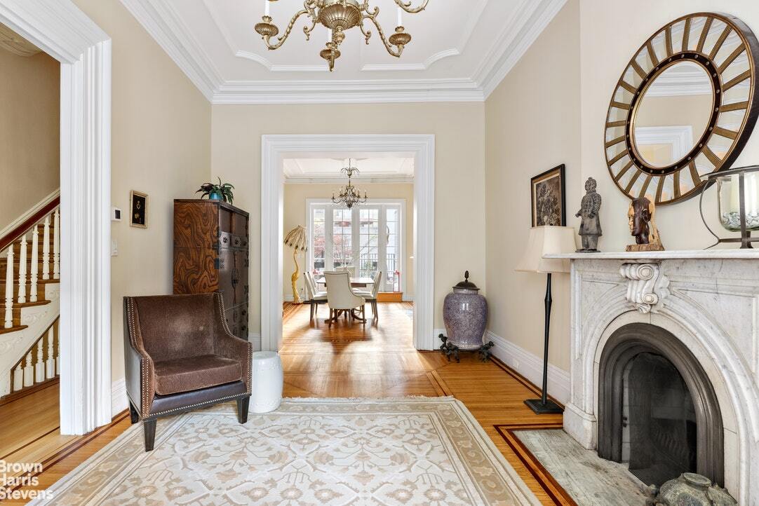 Foto principal - 133 E 38th St