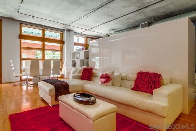 Foto del edificio - 877 Island Ave