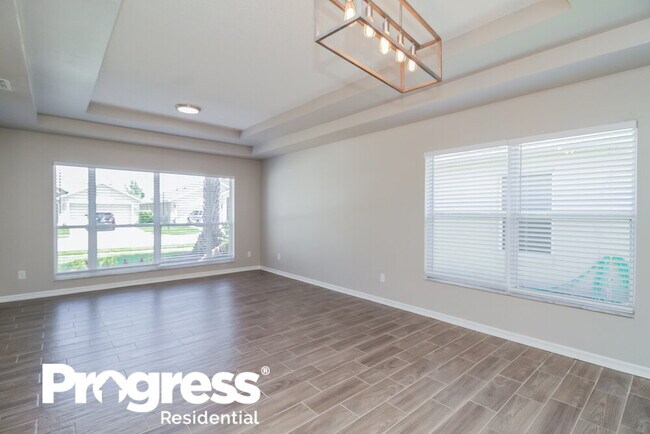 Building Photo - 131 Brushcreek Dr
