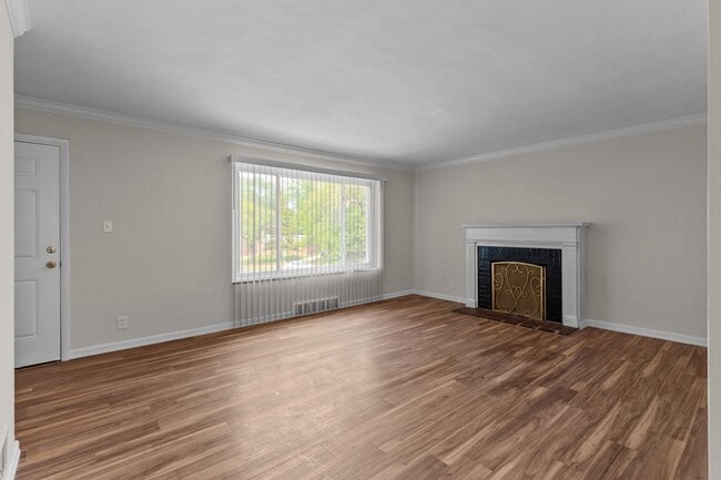 Building Photo - Charming University City Home in a Prime Location