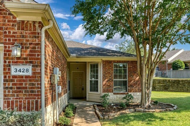 Foto del edificio - Townhome in Parker Estates!! READY for move in early June