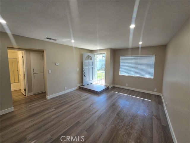 Building Photo - 8062 Trask Ave