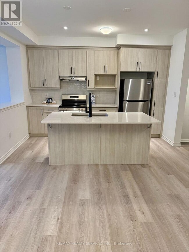 Building Photo - 26 Ennerdale St