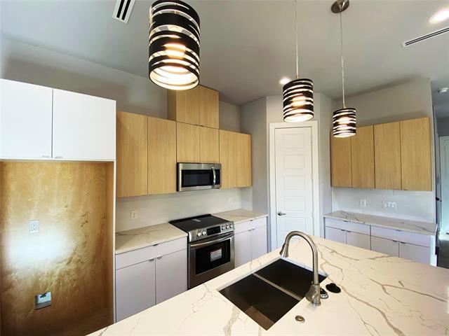 Building Photo - 2603 Crossman Ave