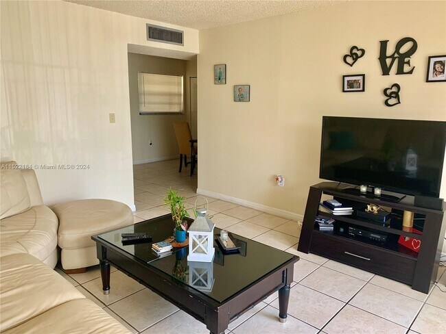 Foto del edificio - 13100 SW 92nd Ave