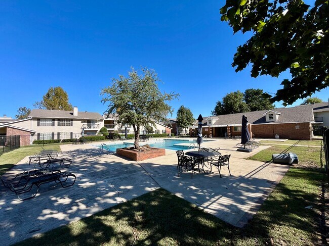 Foto del edificio - 3200 W Britton Rd