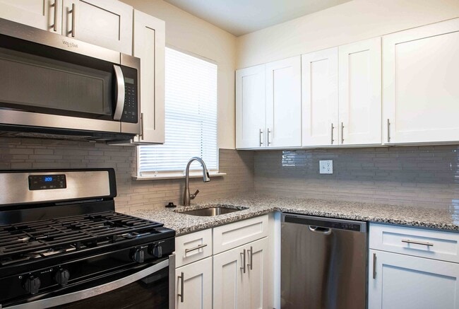 Building Photo - Camp Hill Plaza Apartment Homes