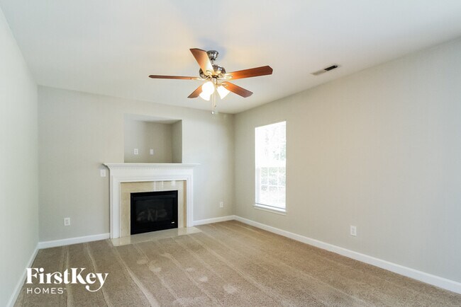 Building Photo - 3430 Thornaby Dr
