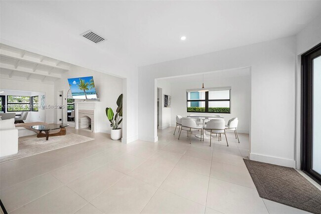 Foto del edificio - 8844 Abbott Ave
