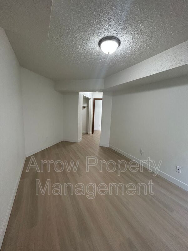 Building Photo - 205 E Arbor Ave