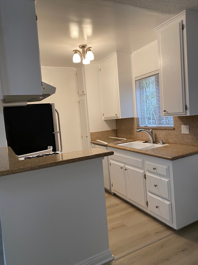 Building Photo - 8556 Gregory Way