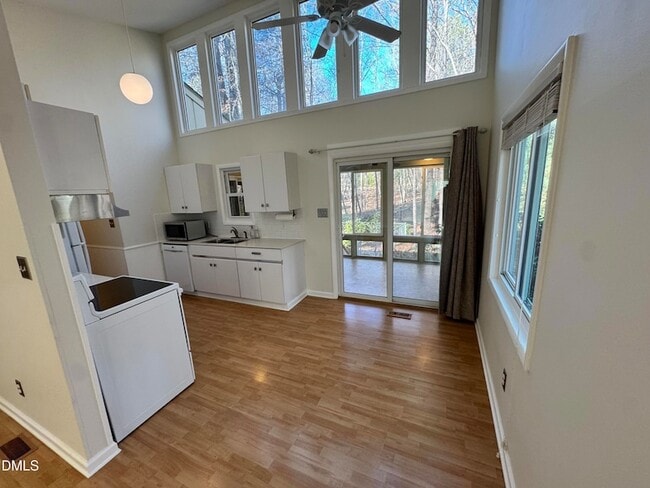 Building Photo - 118 Creeks Edge