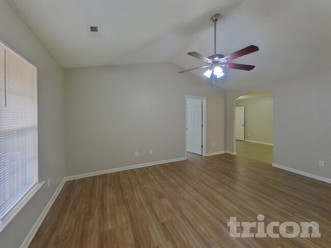 Building Photo - 7112 Windsong Way
