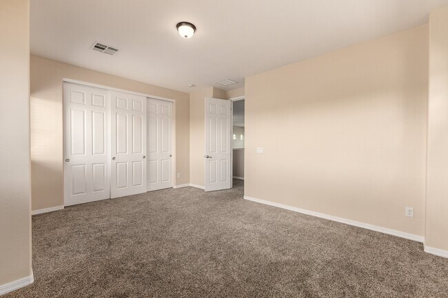 Foto del edificio - 2338 W Sierra Vista Dr