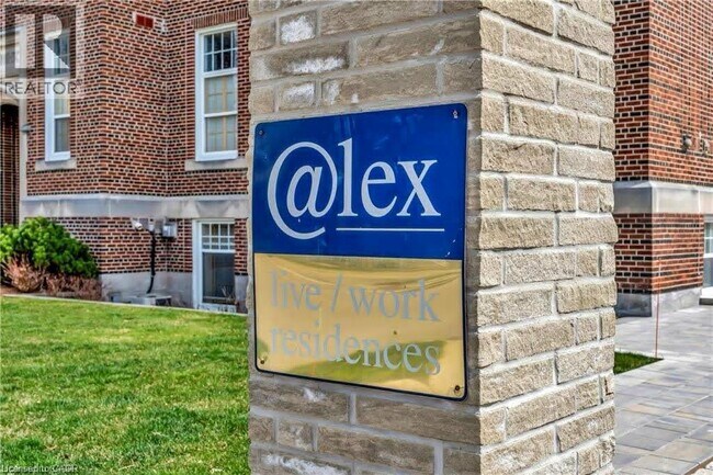 Building Photo - 35 Alexandra Ave