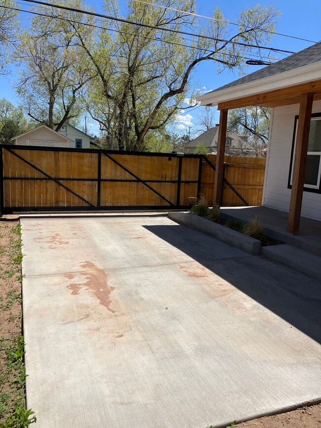 Photo - 2425 N Nevada Ave House