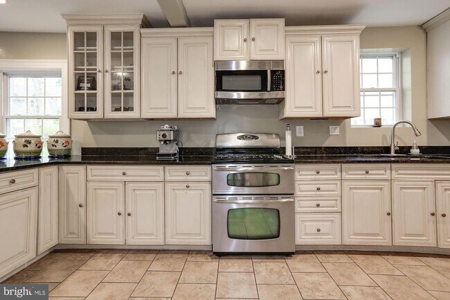 Foto del edificio - 3814 N Upland St