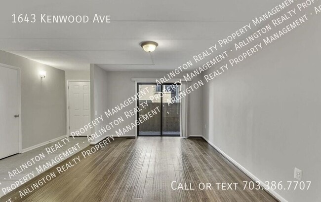 Foto del edificio - 1643 Kenwood Ave