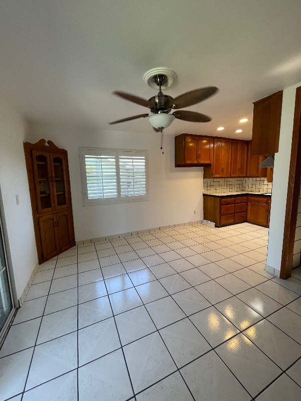 Foto del edificio - 15332 Castana Ave