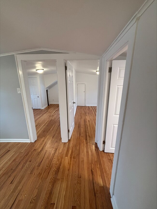 Building Photo - 58 Belmount Ave