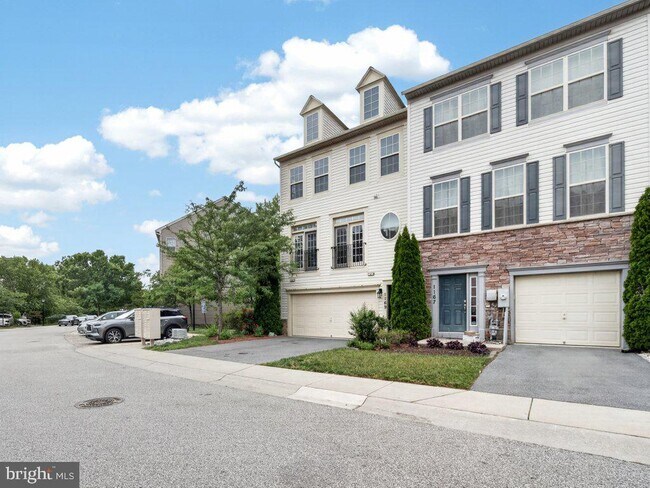 Building Photo - 1169 Carinoso Cir