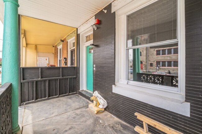 Building Photo - 406 North 52nd Street
