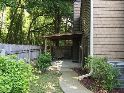 Building Photo - The Plantation Condominiums