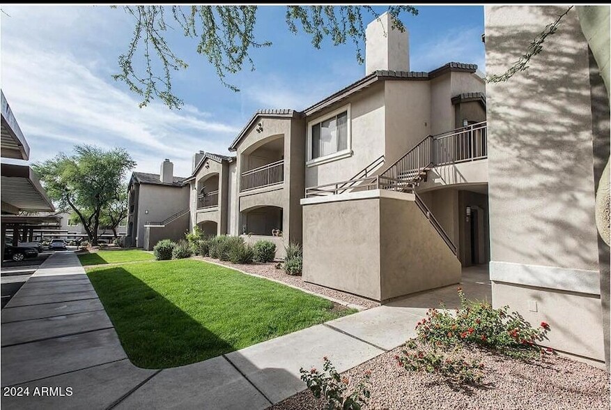 Foto principal - 16356 N Thompson Peak Pkwy