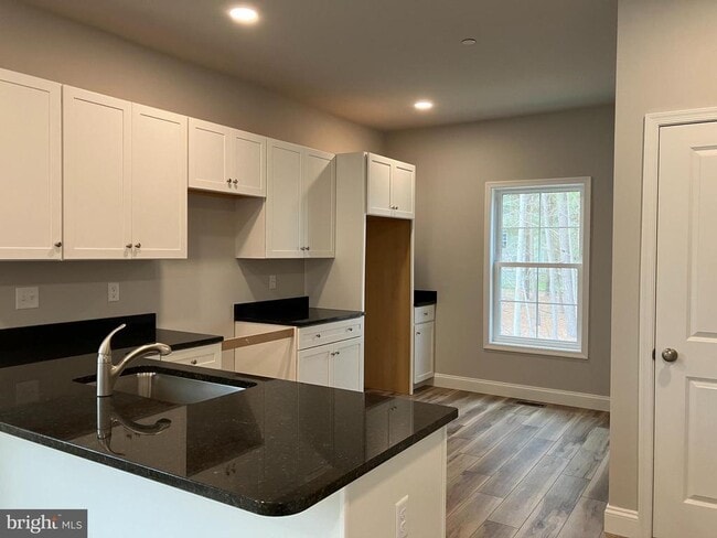 Building Photo - 5810 Clam Cove