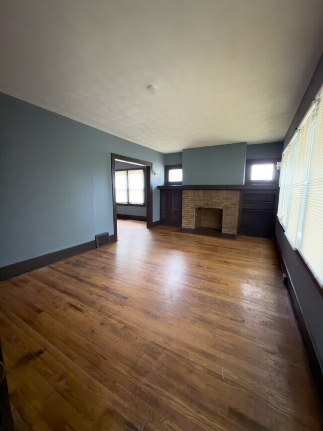 Foto del edificio - 2408 Monterey St