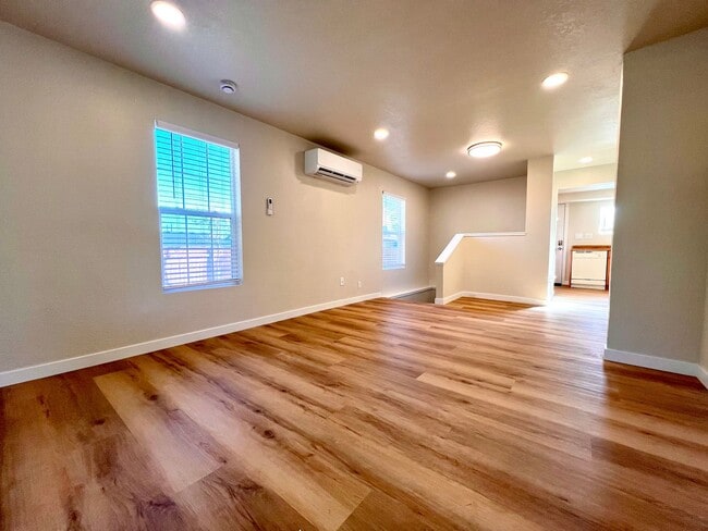 Building Photo - Non-Refundable & Security Deposit Total: $1525.00