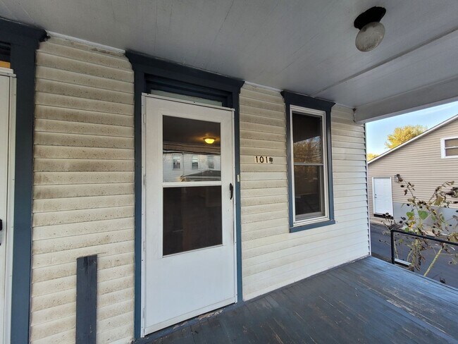 Building Photo - Cozy Single-family home for rent in Palmyra