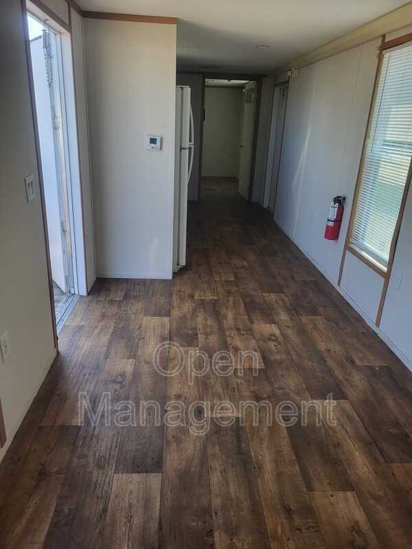 Building Photo - 3510 Bluegrass Park Dr