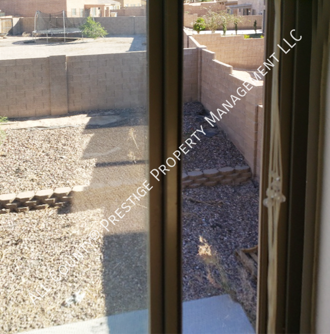 Building Photo - 8-bedroom Buckeye home for rent in Riata W...