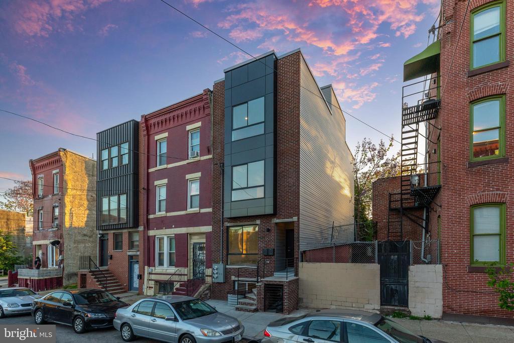 Primary Photo - 2040 N 19th St