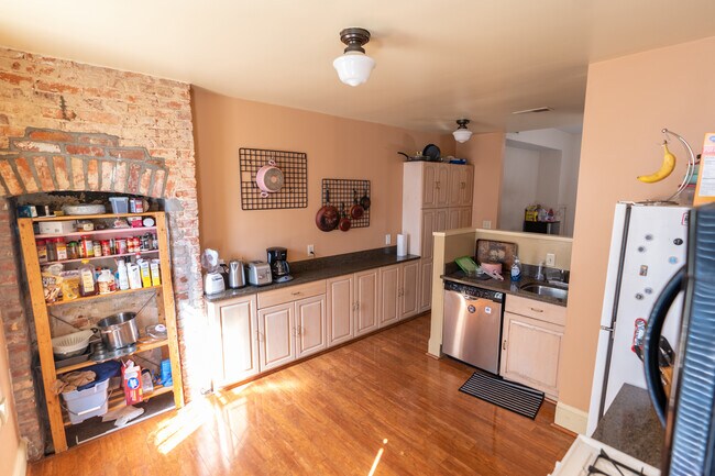 Foto del edificio - 2480 Ontario Rd NW