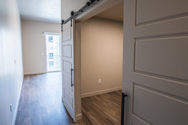 SB9 Living - Greenprint Gateway