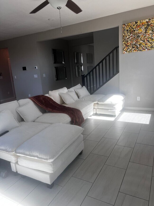 Foto del edificio - 6913 Boulder View St