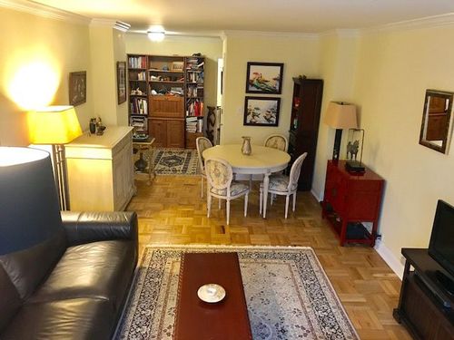 Foto del edificio - 240 E 76th St