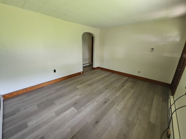 Foto del edificio - 739 1/2-739-732 Blanchard Ave