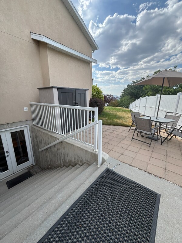 Foto del edificio - 553 Jade Park Ln