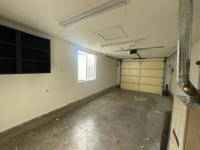 Foto del edificio - 3 Bedroom 2 Bathroom - Downtown Sparks Home