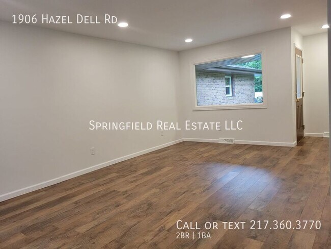 Building Photo - Duplex Reimagined: Rent this 'Fresh Start'...