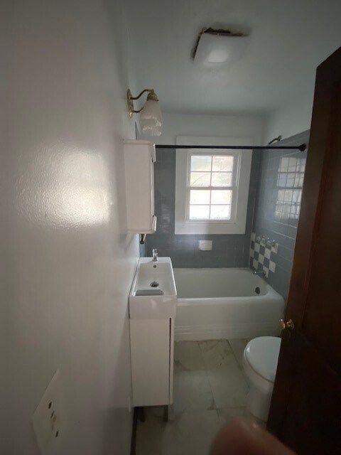 Foto del edificio - 106 S Lee St