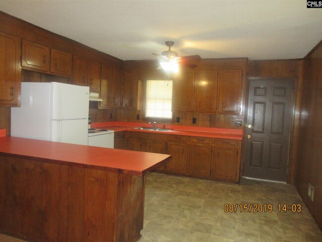 Building Photo - 928 Aaron Dr