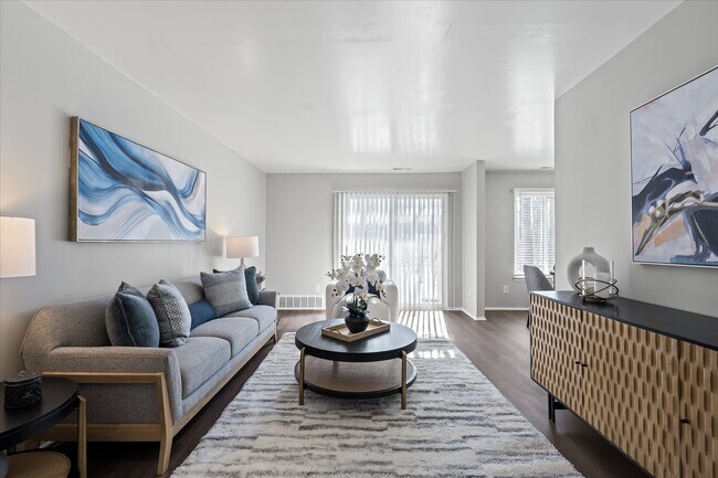 Foto del edificio - Newport Woods Apartments