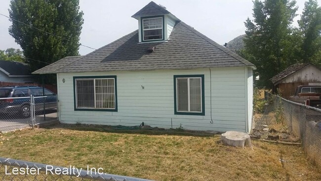 Building Photo - 3 br, 1 bath House - 4640 Balsam Dr.