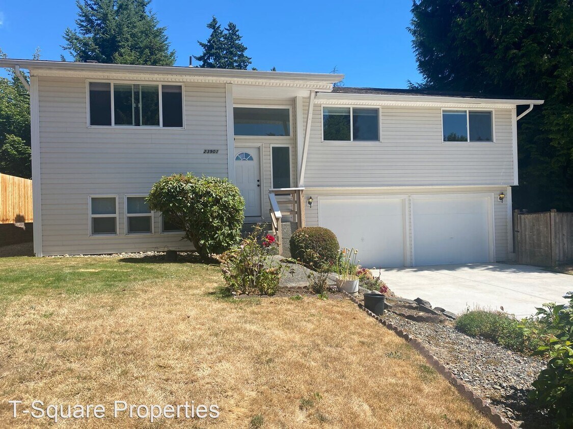 Foto principal - 4 br, 3 bath House - 23901 46th Ave W